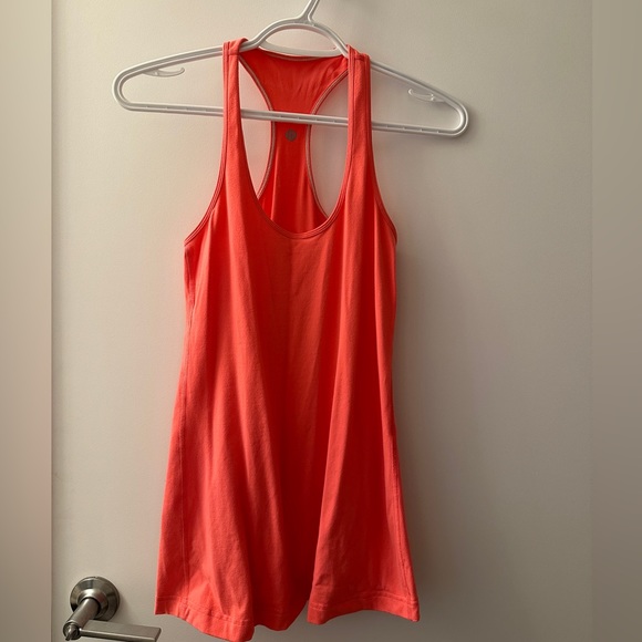 Lululemon hot pink tank top, size 4. - Picture 1 of 2